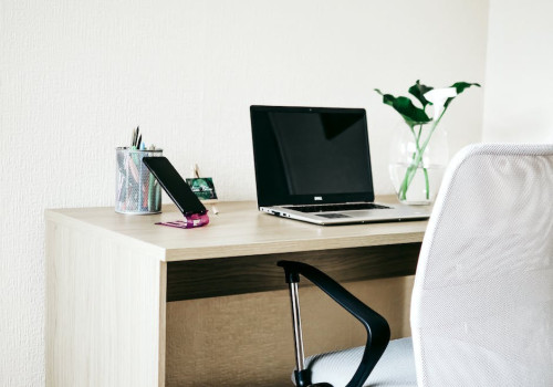 Wat zijn de gevolgen van een werkplek die niet ergonomisch is ingericht?