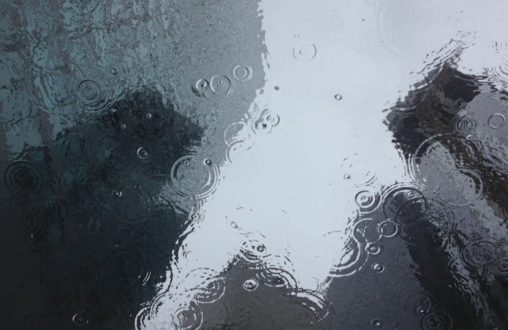 Waarom voelen sommige mensen zich beter na een regenbui?