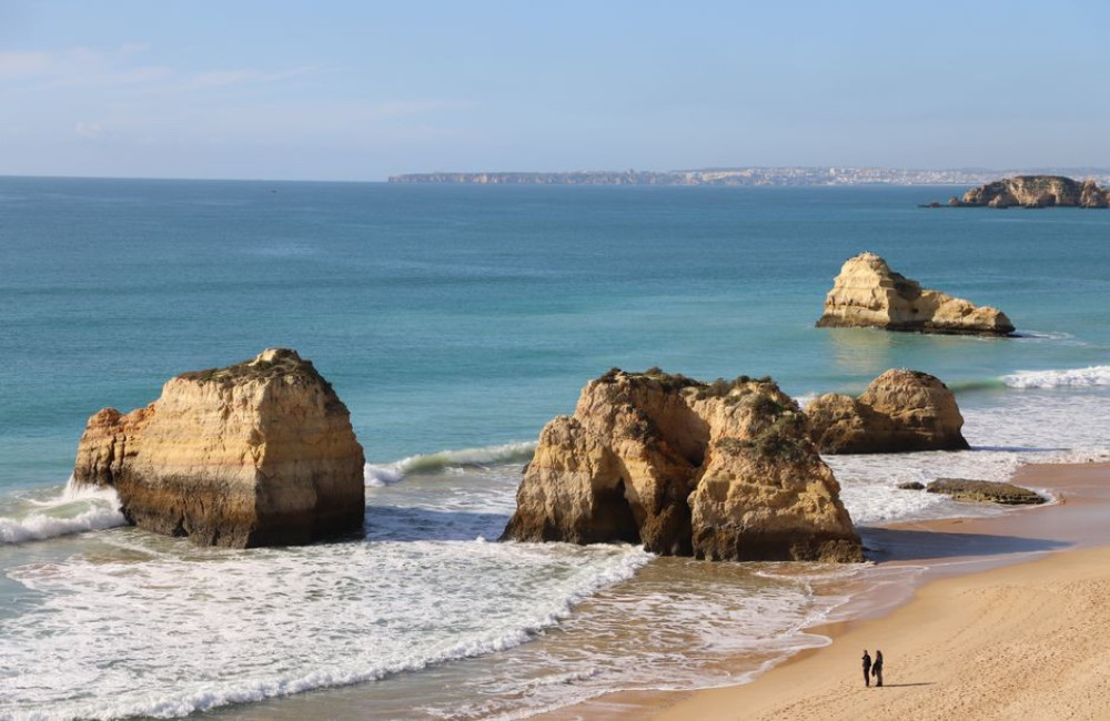 Praia da Rocha Algarve reisgids: vanaf Faro, beste maanden, hotels en uitstapjes
